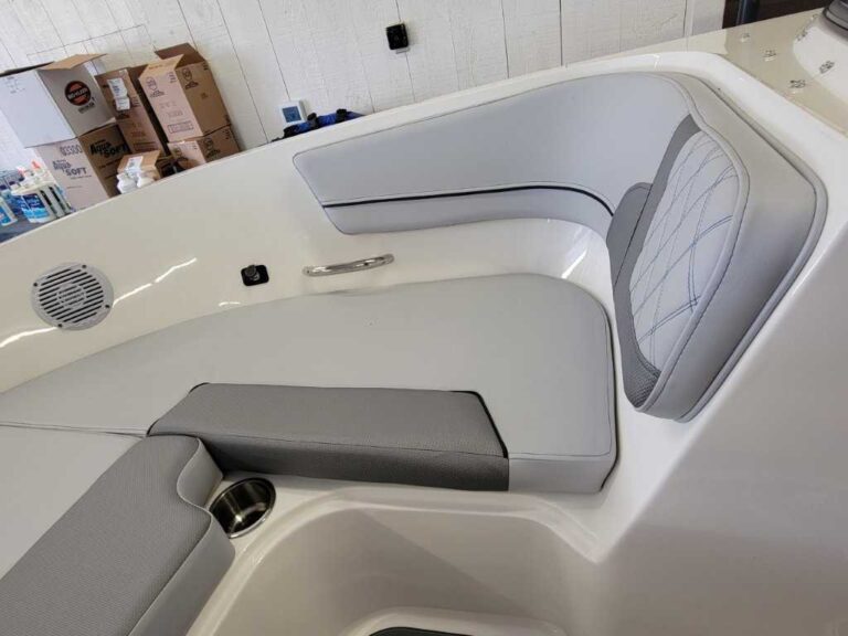 2025 Bayliner VR5 - Proarc Tower Pkg US-BLBX1465H425 [photo 21]